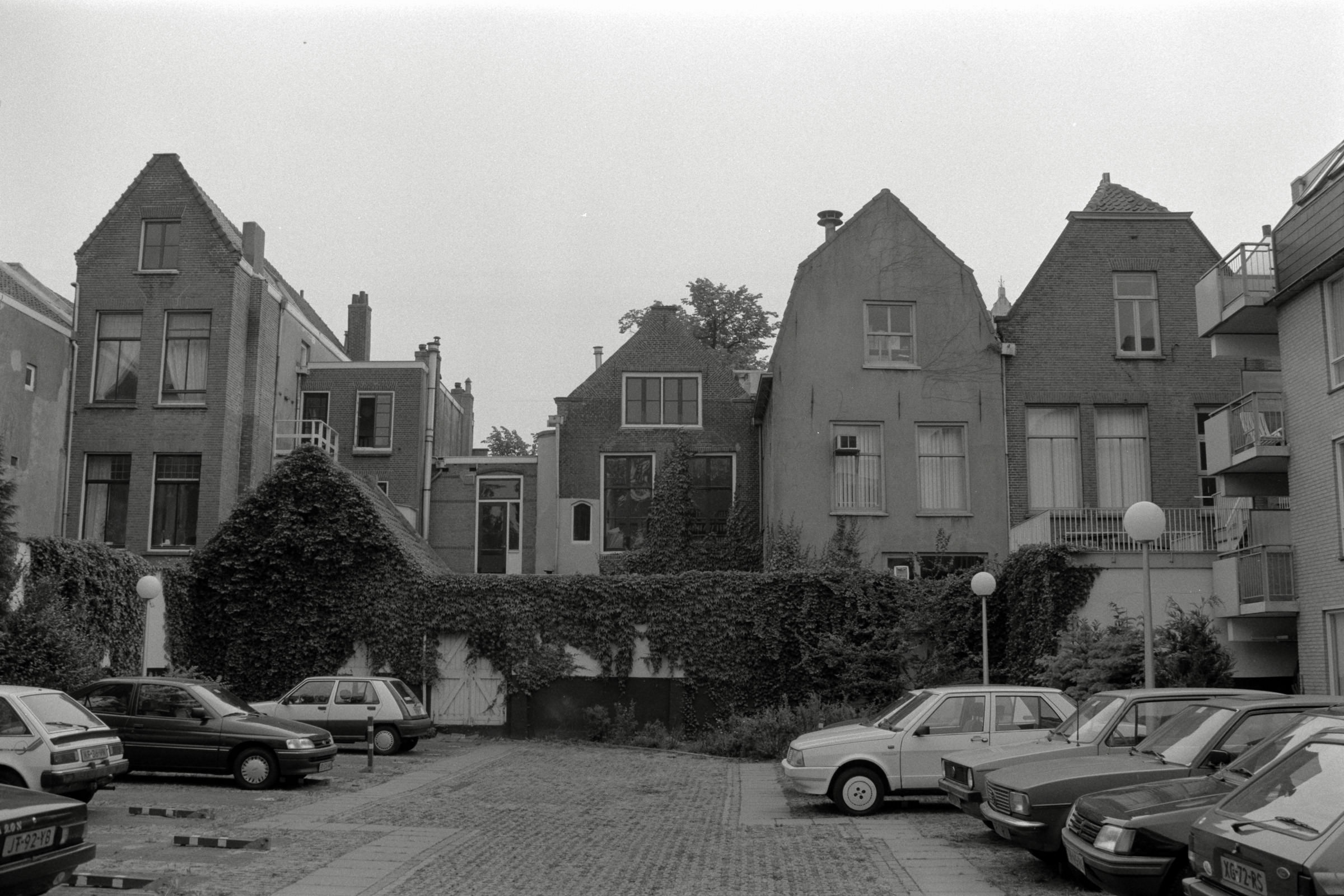 AHP F1992 06 001 sc250507 img14 NLP